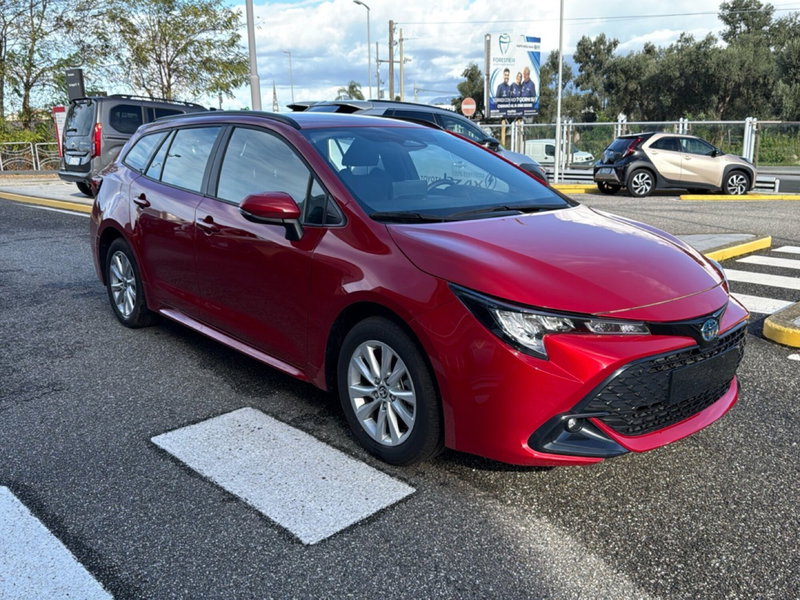 Toyota Corolla Touring Sports nuova a Reggio Calabria (13)