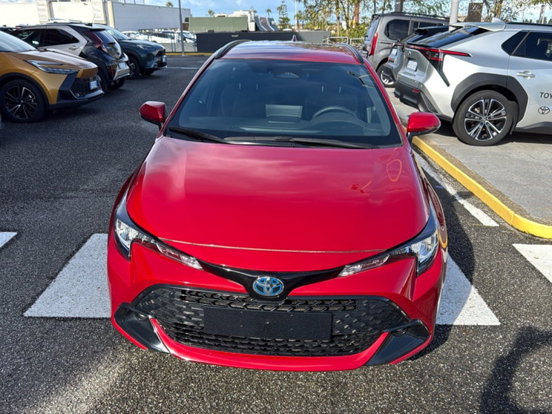 Toyota Corolla Touring Sports nuova a Reggio Calabria (14)