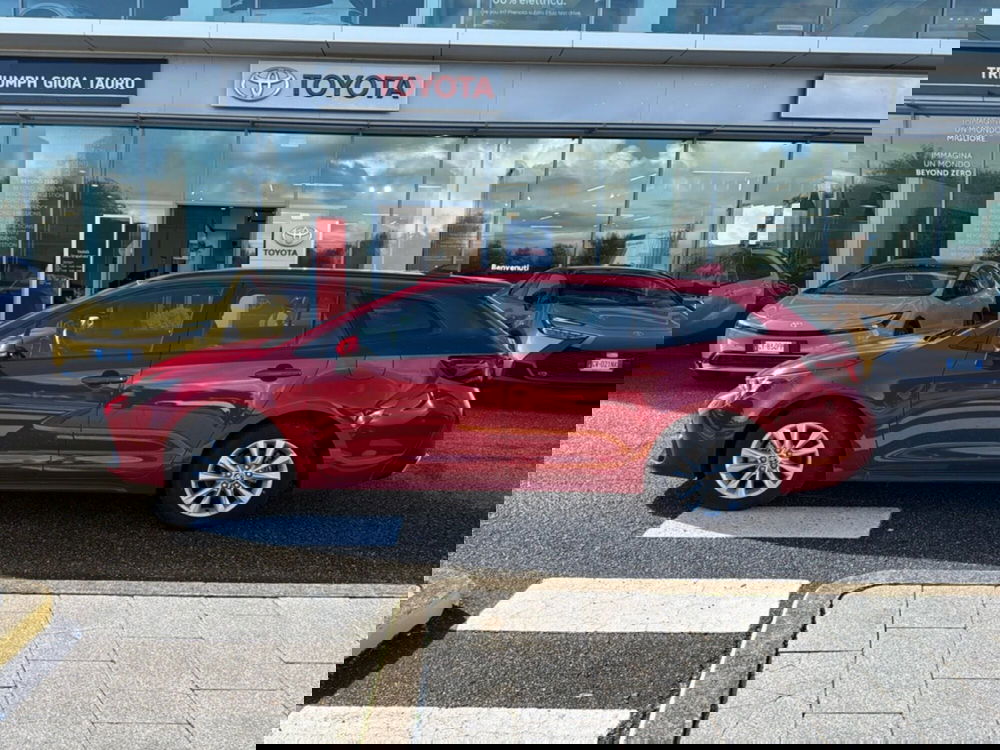 Toyota Corolla Touring Sports nuova a Reggio Calabria (2)