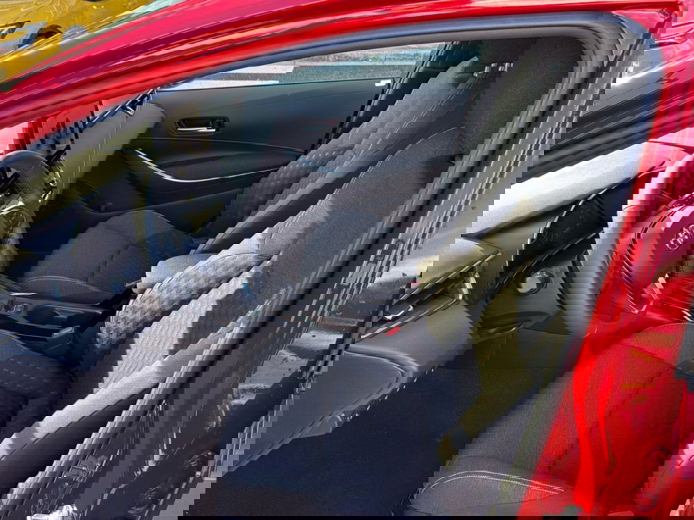 Toyota Corolla Touring Sports nuova a Reggio Calabria (7)