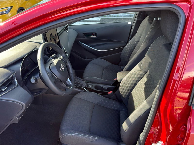 Toyota Corolla Touring Sports nuova a Reggio Calabria (7)