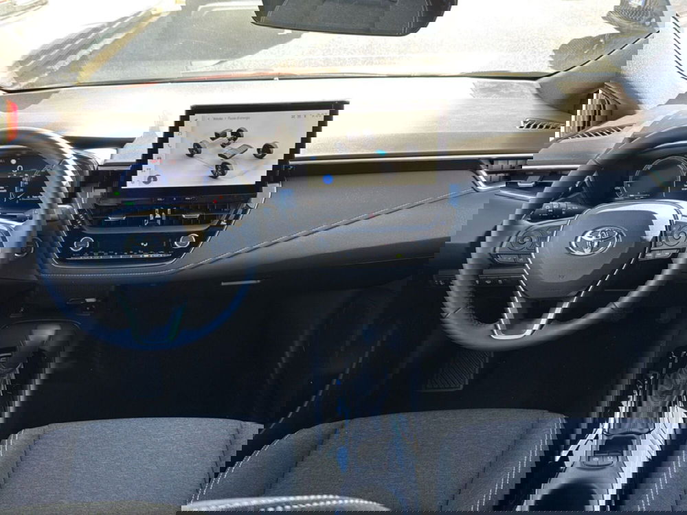 Toyota Corolla Touring Sports nuova a Reggio Calabria (9)