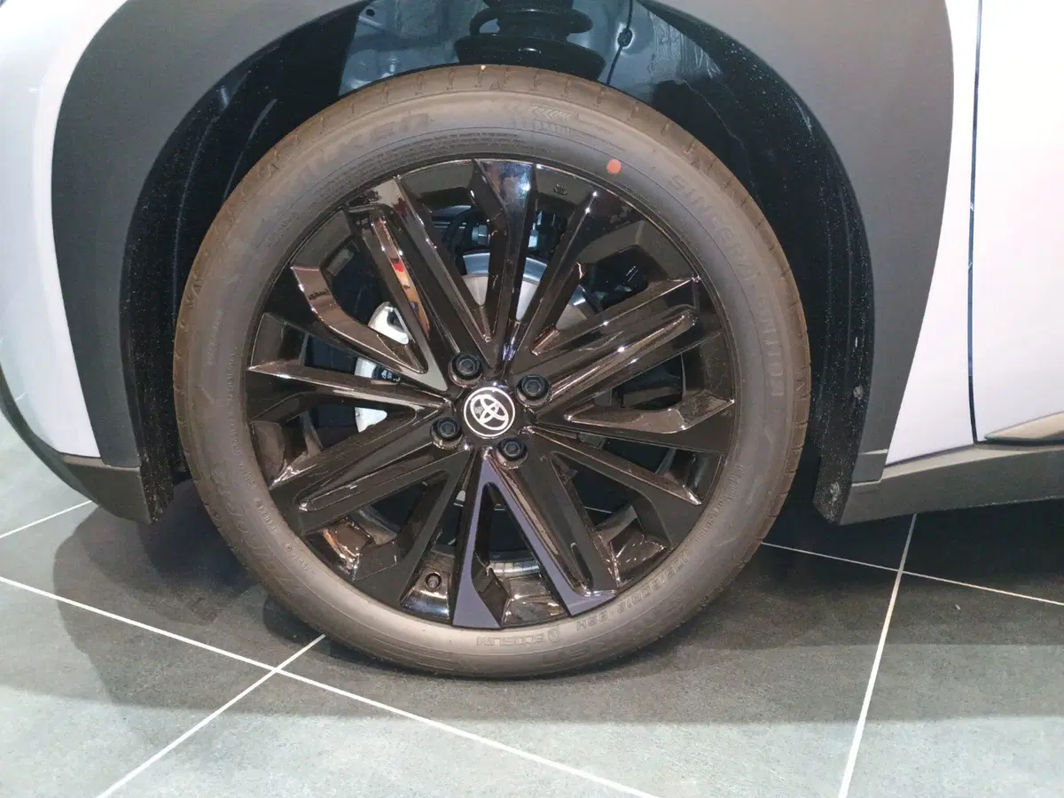 Toyota Aygo X nuova a Reggio Calabria (3)