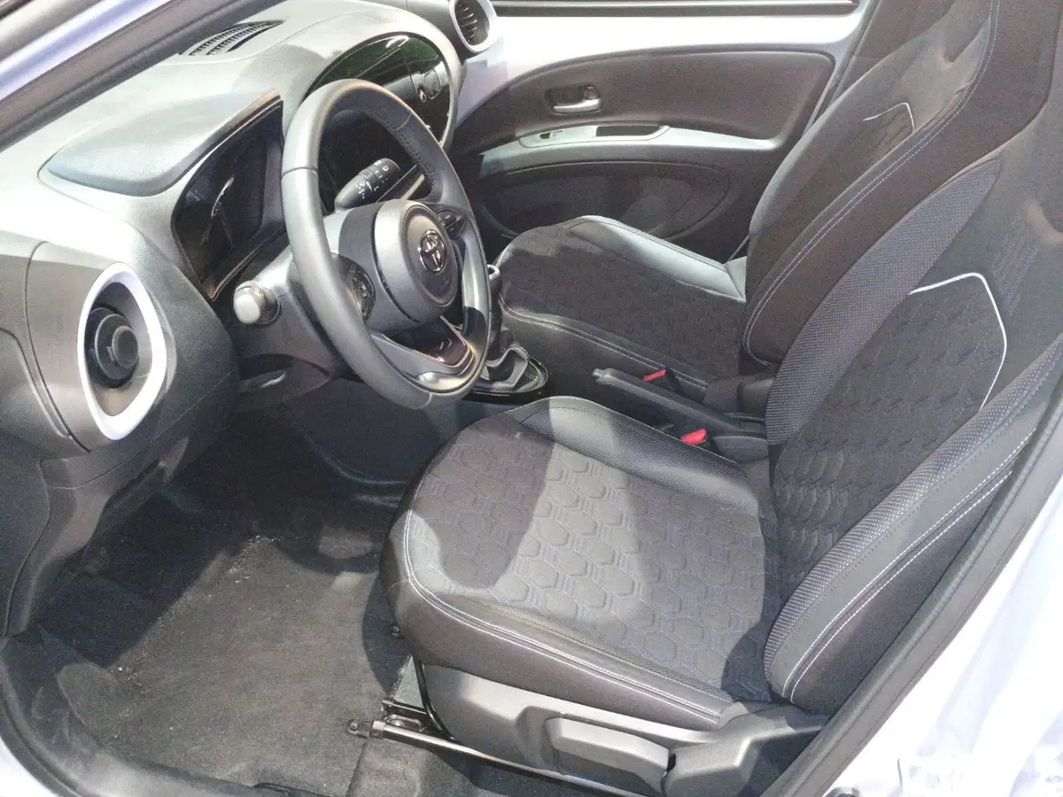 Toyota Aygo X nuova a Reggio Calabria (4)