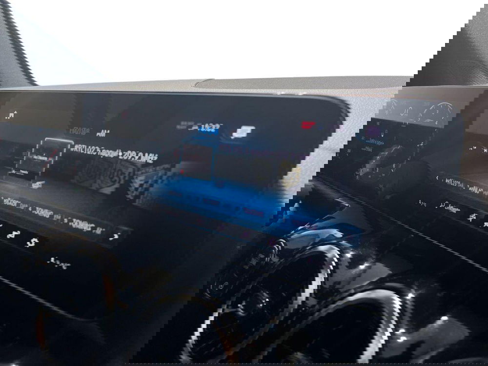 Mercedes-Benz GLA SUV usata a Napoli (14)