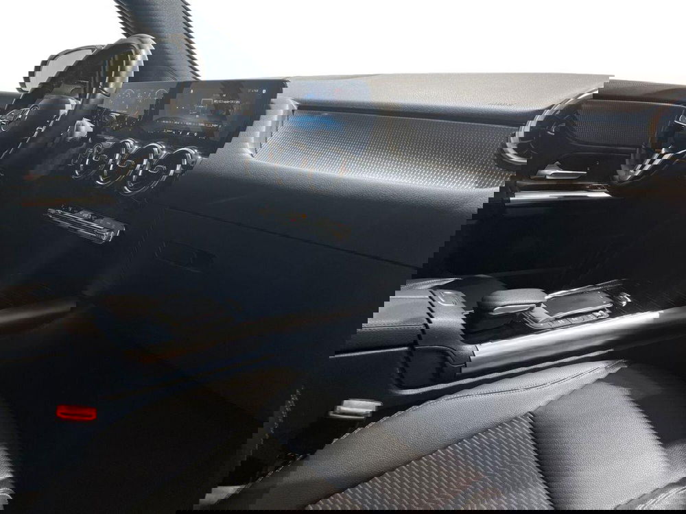 Mercedes-Benz GLA SUV usata a Napoli (16)