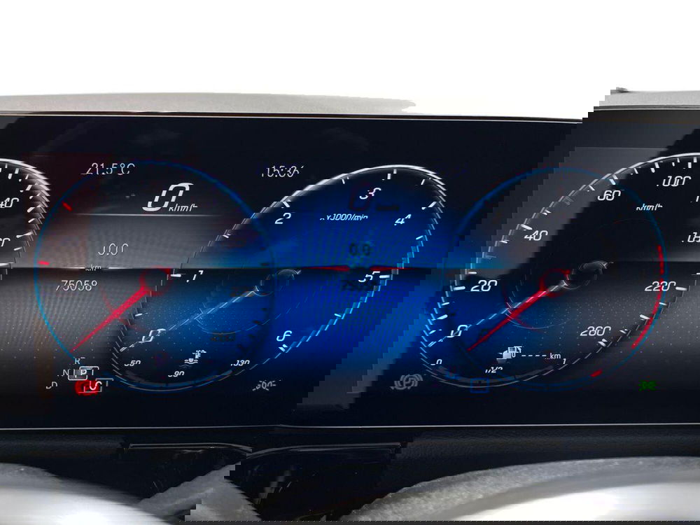 Mercedes-Benz GLA SUV usata a Napoli (7)