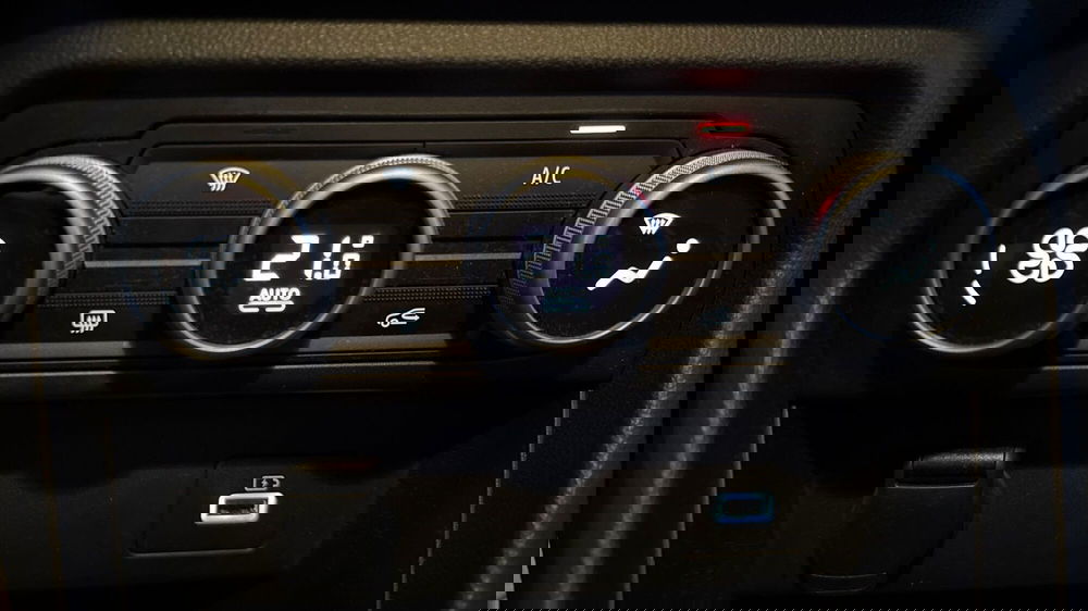 Dacia Jogger usata a Padova (13)