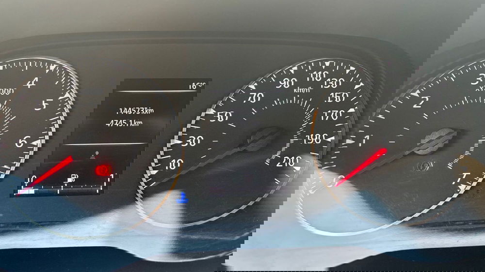 Dacia Duster usata a Padova (14)