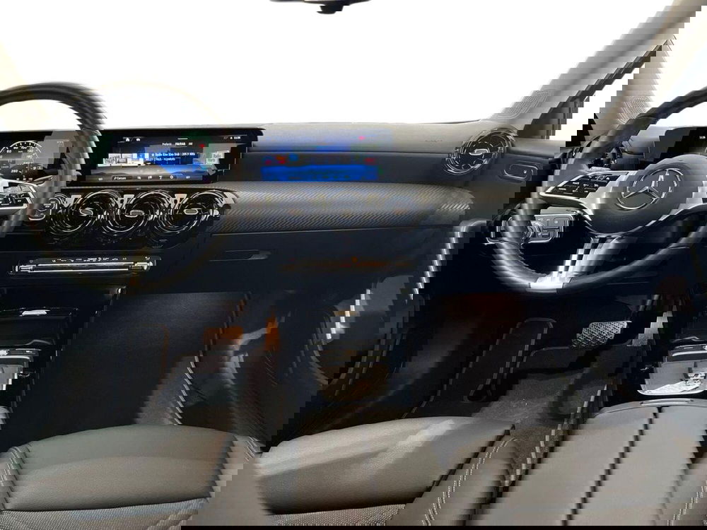 Mercedes-Benz Classe A Sedan usata a Napoli (11)