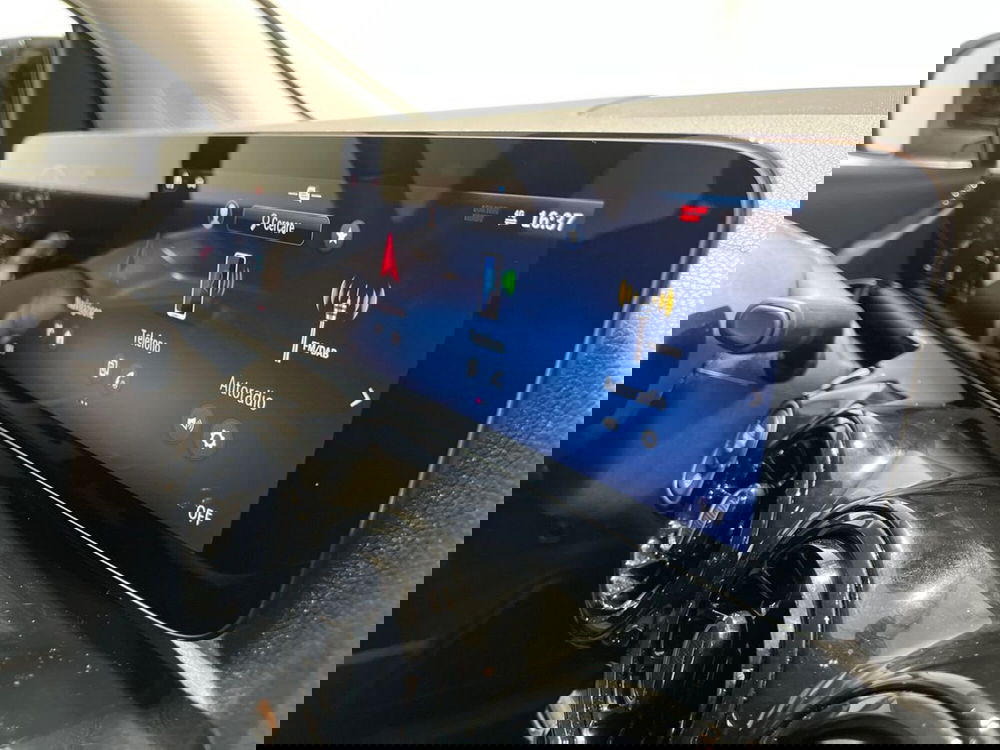 Mercedes-Benz GLA SUV usata a Napoli (14)