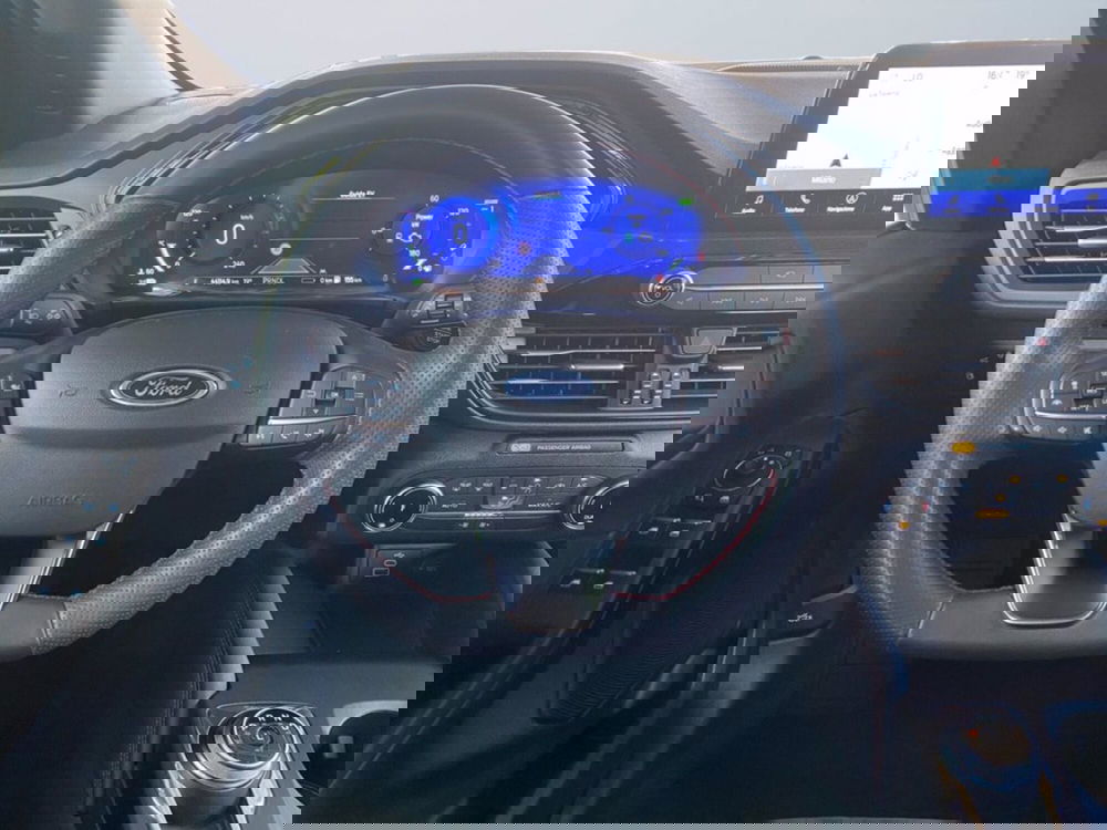 Ford Kuga usata a Milano (13)