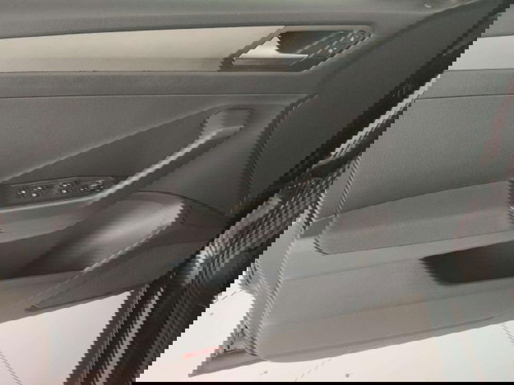 Volkswagen T-Roc usata a Matera (9)