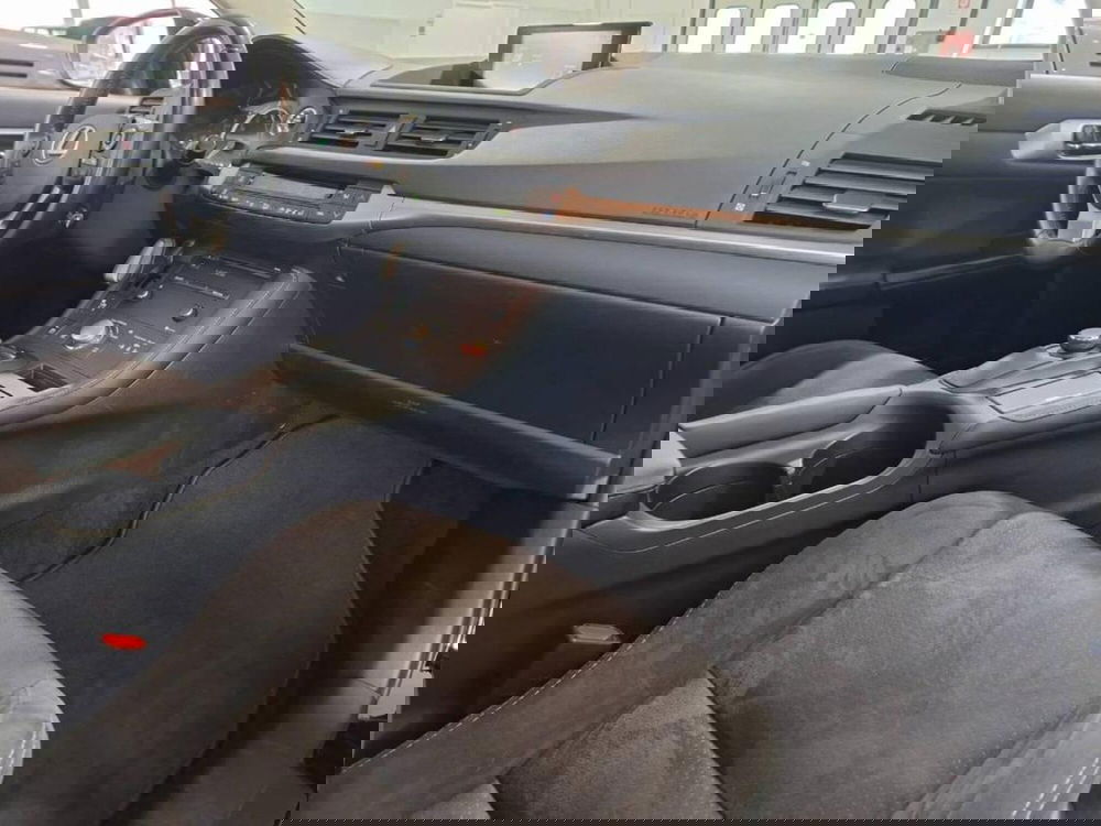 Lexus CT usata a Torino (12)