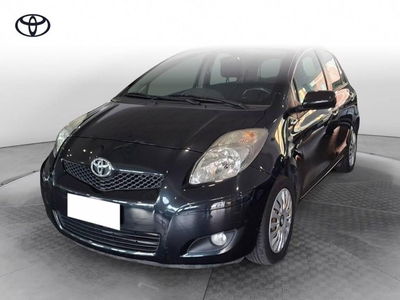 Toyota Yaris 1.3 5 porte Sol del 2010 usata a Torino