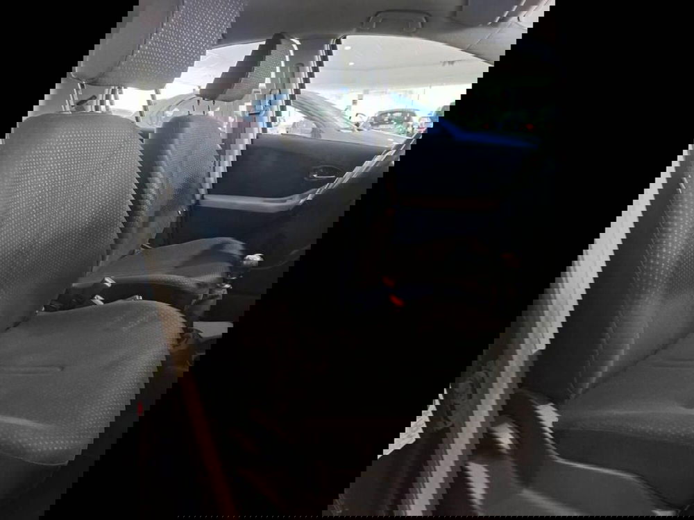 Toyota Yaris usata a Torino (14)