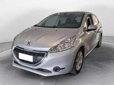 Peugeot 208 82 5 porte Access del 2015 usata a Torino