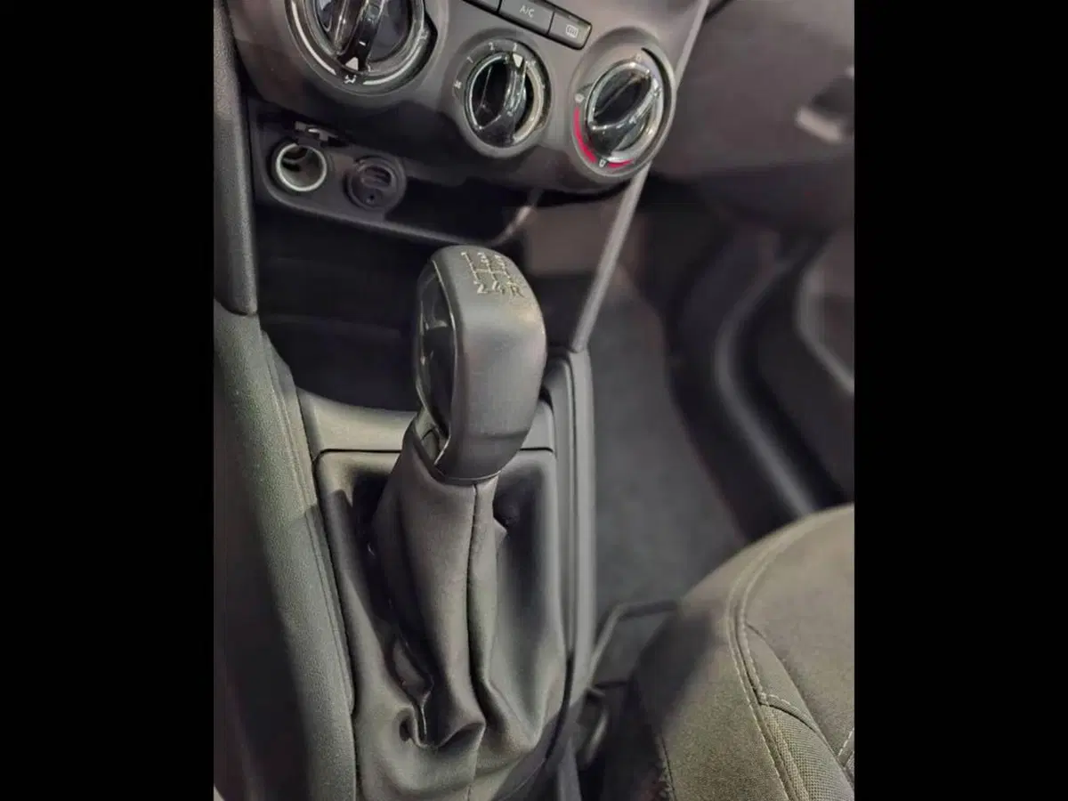 Peugeot 208 usata a Torino (8)