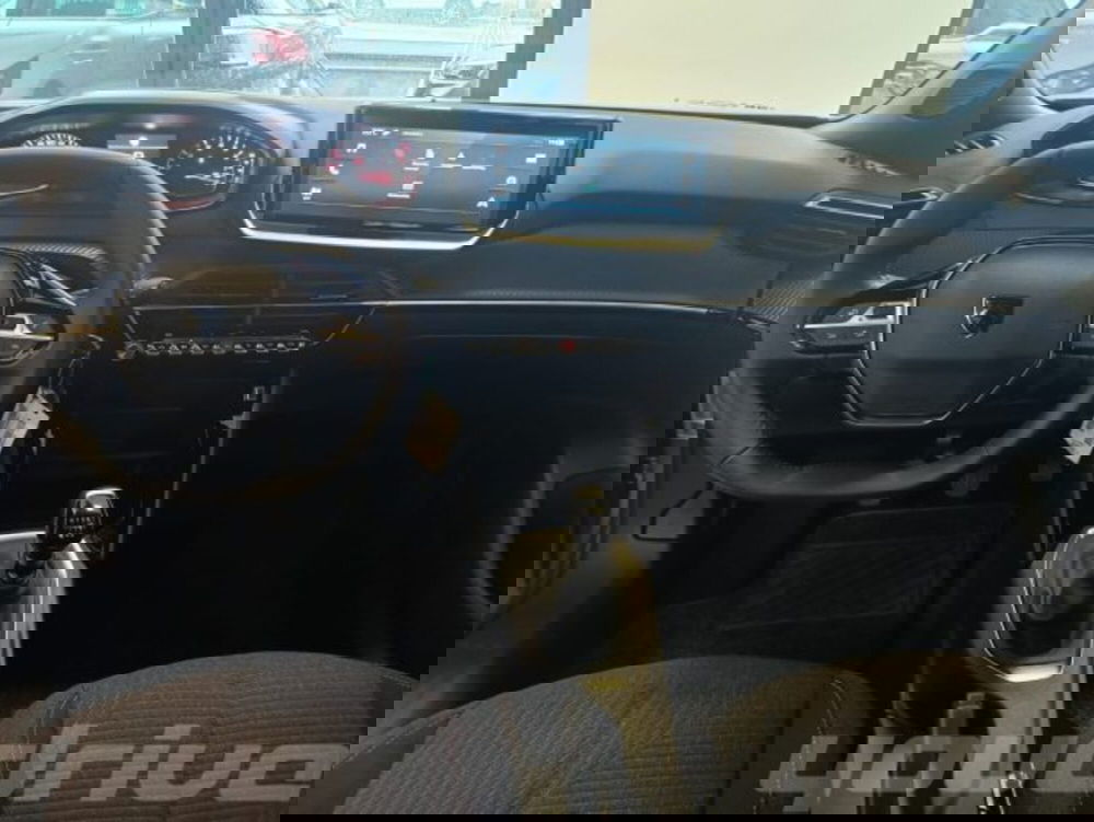 Peugeot 2008 nuova a Napoli (10)
