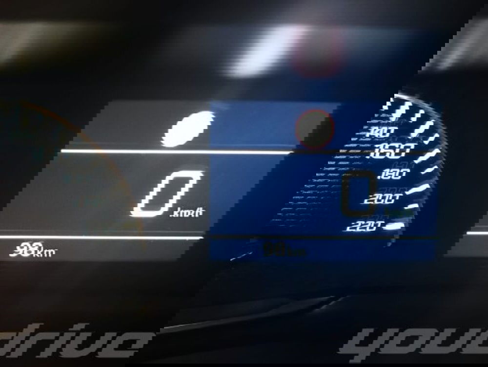 Peugeot 2008 nuova a Napoli (12)