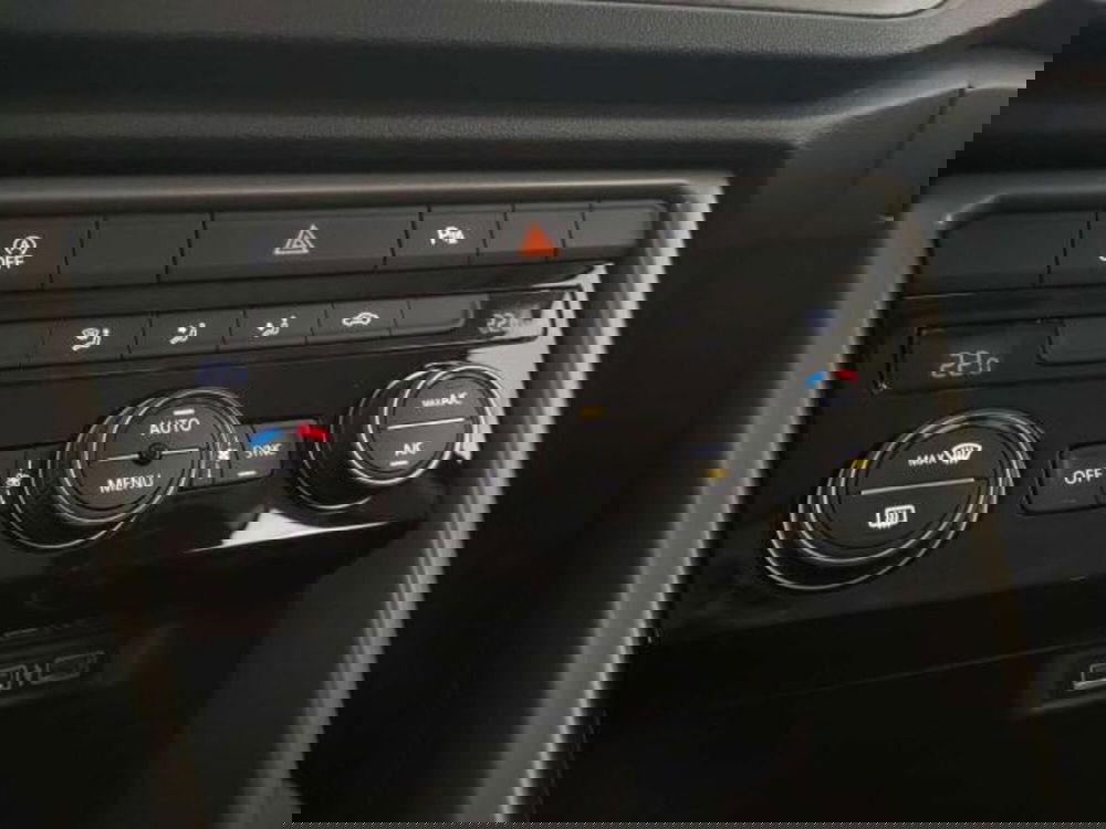 Volkswagen T-Roc usata a Matera (7)