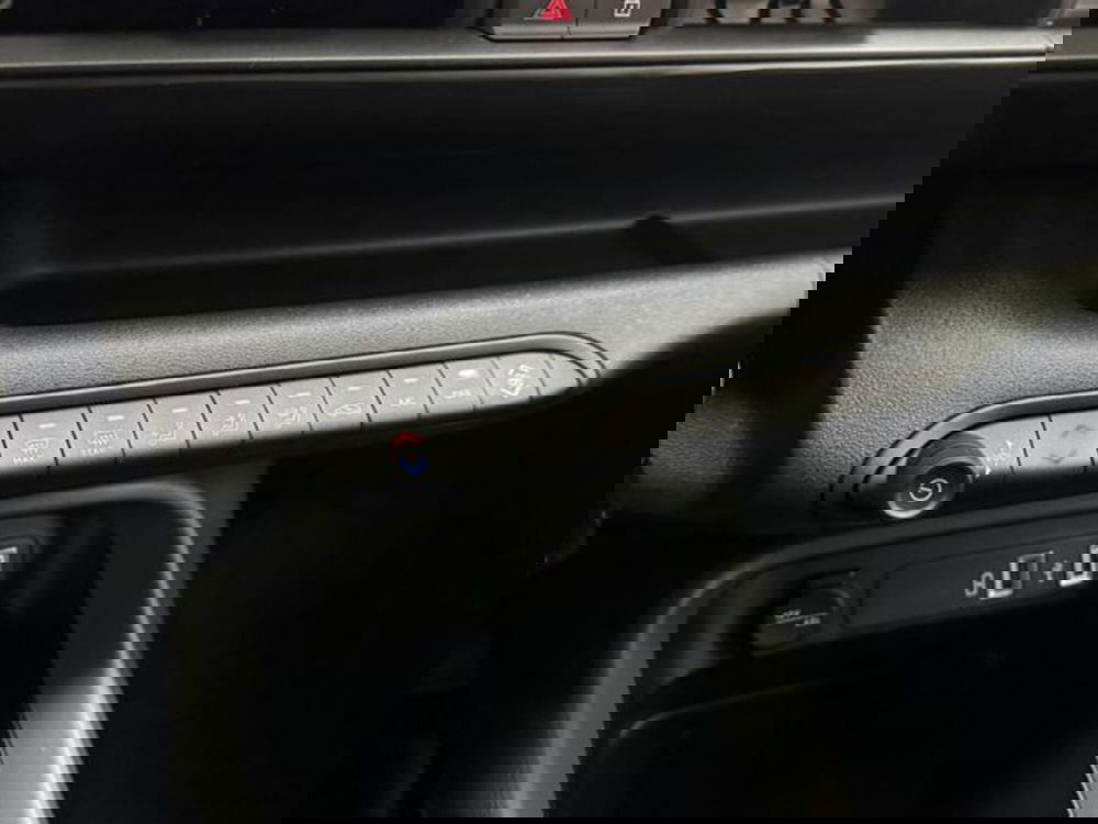 Jeep Avenger usata a Como (17)