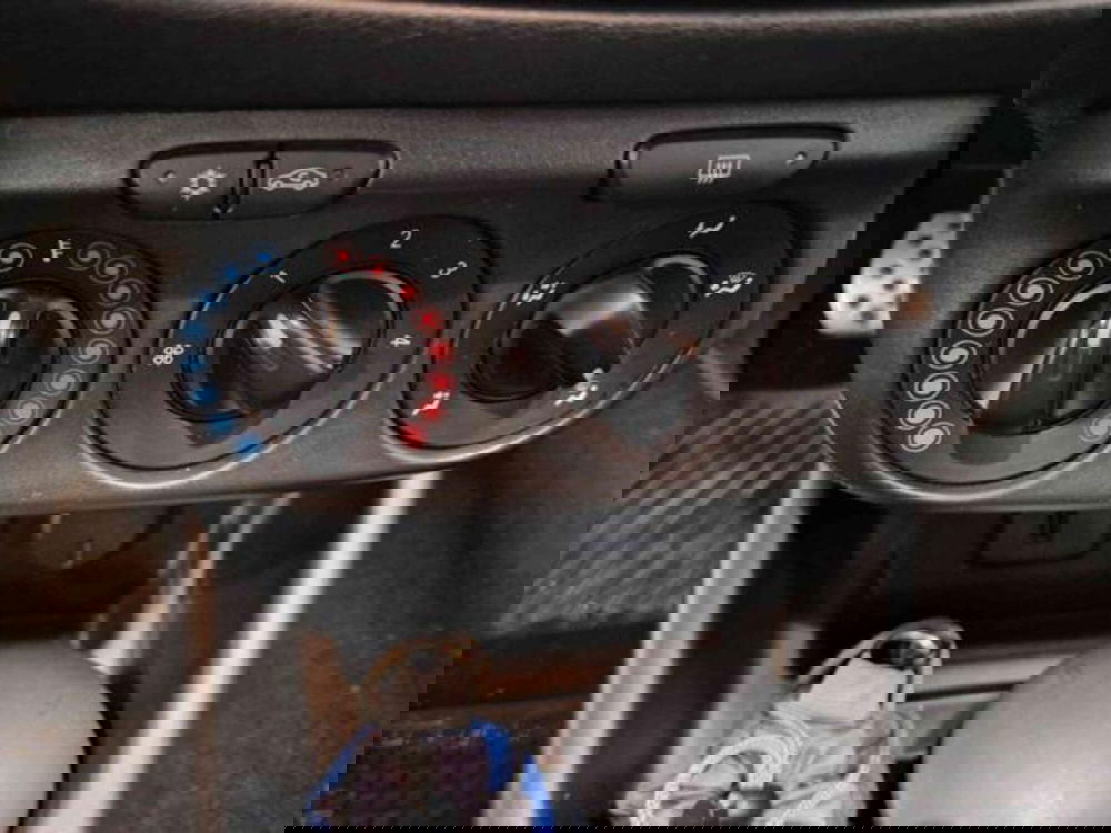 Opel Corsa usata a Bologna (12)