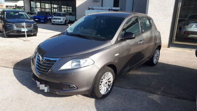 Lancia Ypsilon 1.2 69 CV 5 porte GPL Ecochic Silver del 2013 usata a Recanati