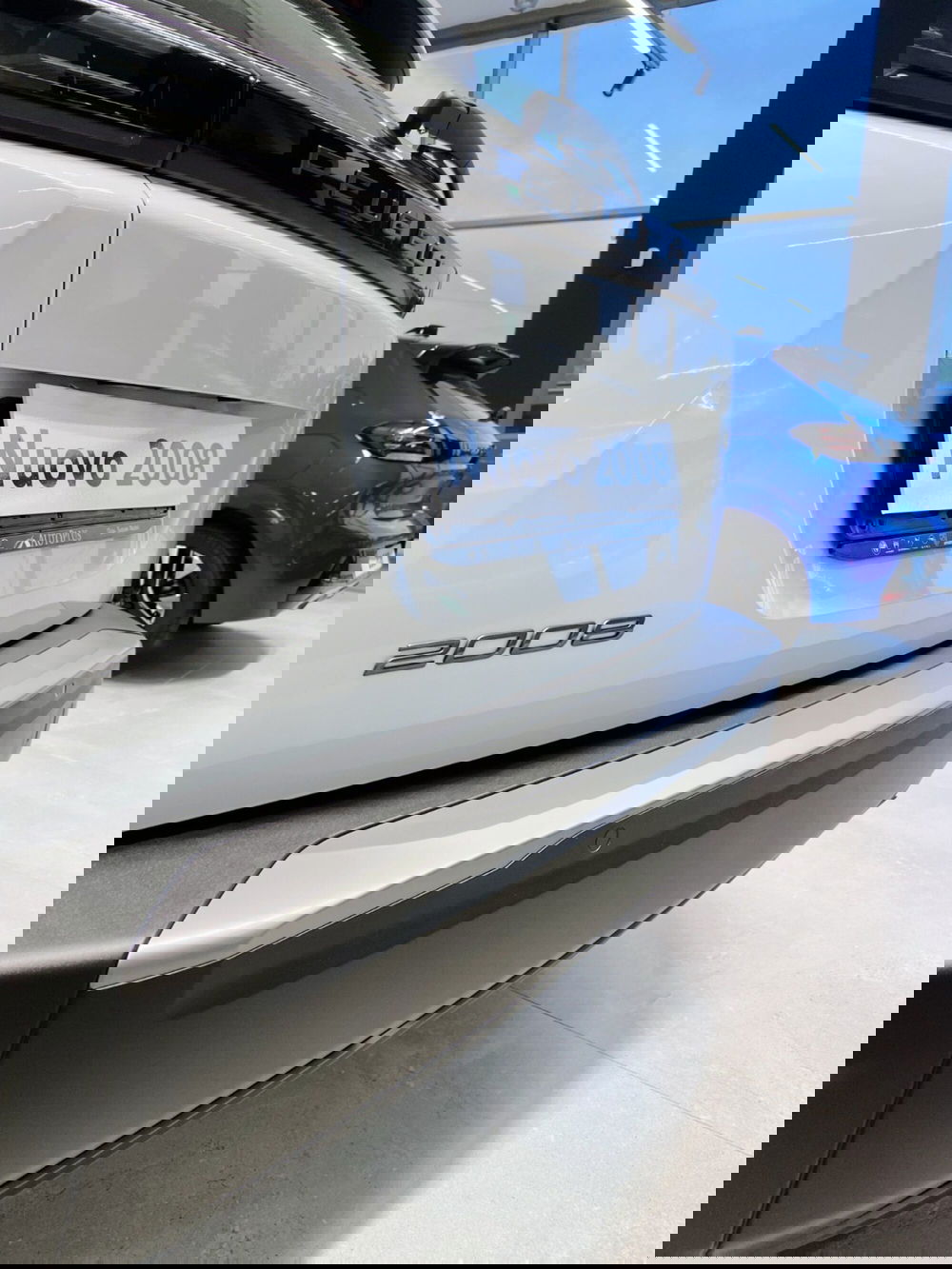 Peugeot 2008 nuova a Sassari (10)