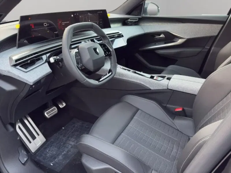 Peugeot 5008 nuova a Perugia (9)