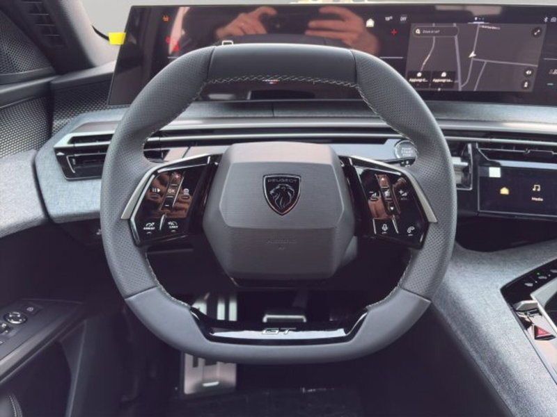Peugeot 5008 nuova a Perugia (11)