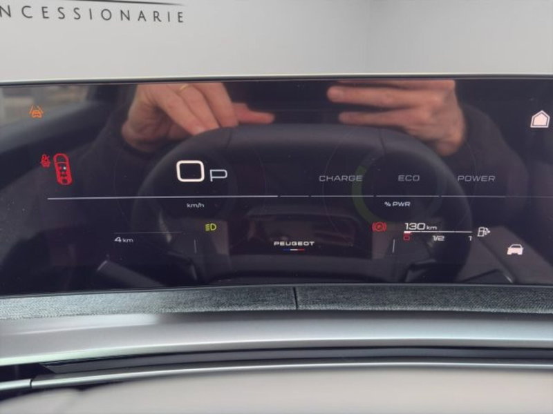 Peugeot 5008 nuova a Perugia (12)