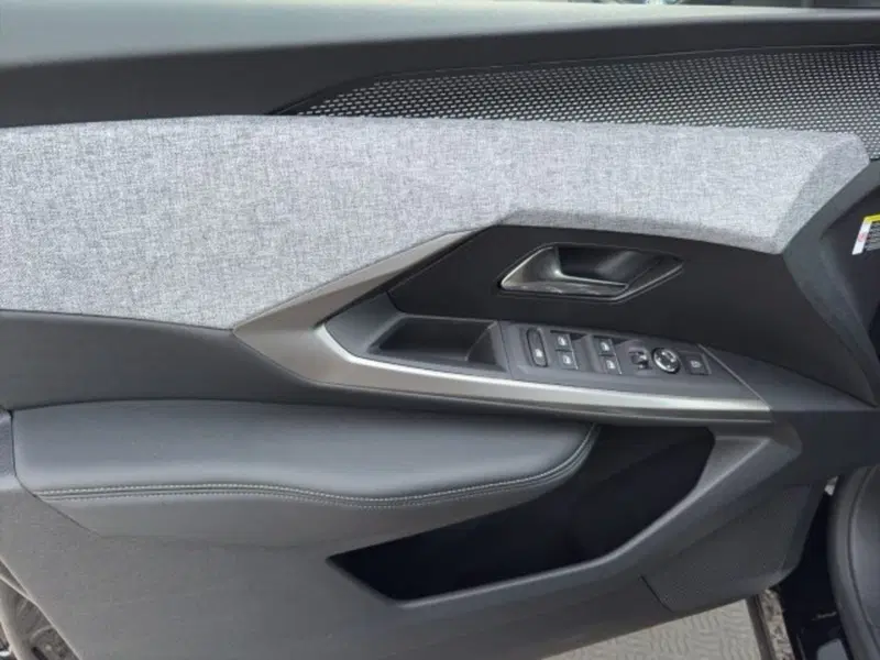 Peugeot 5008 nuova a Perugia (17)