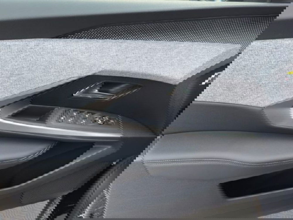 Peugeot 5008 nuova a Perugia (18)