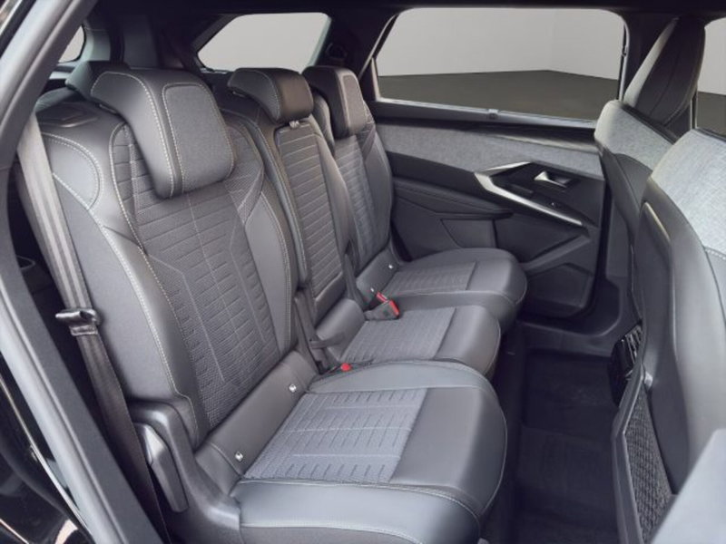 Peugeot 5008 nuova a Perugia (18)