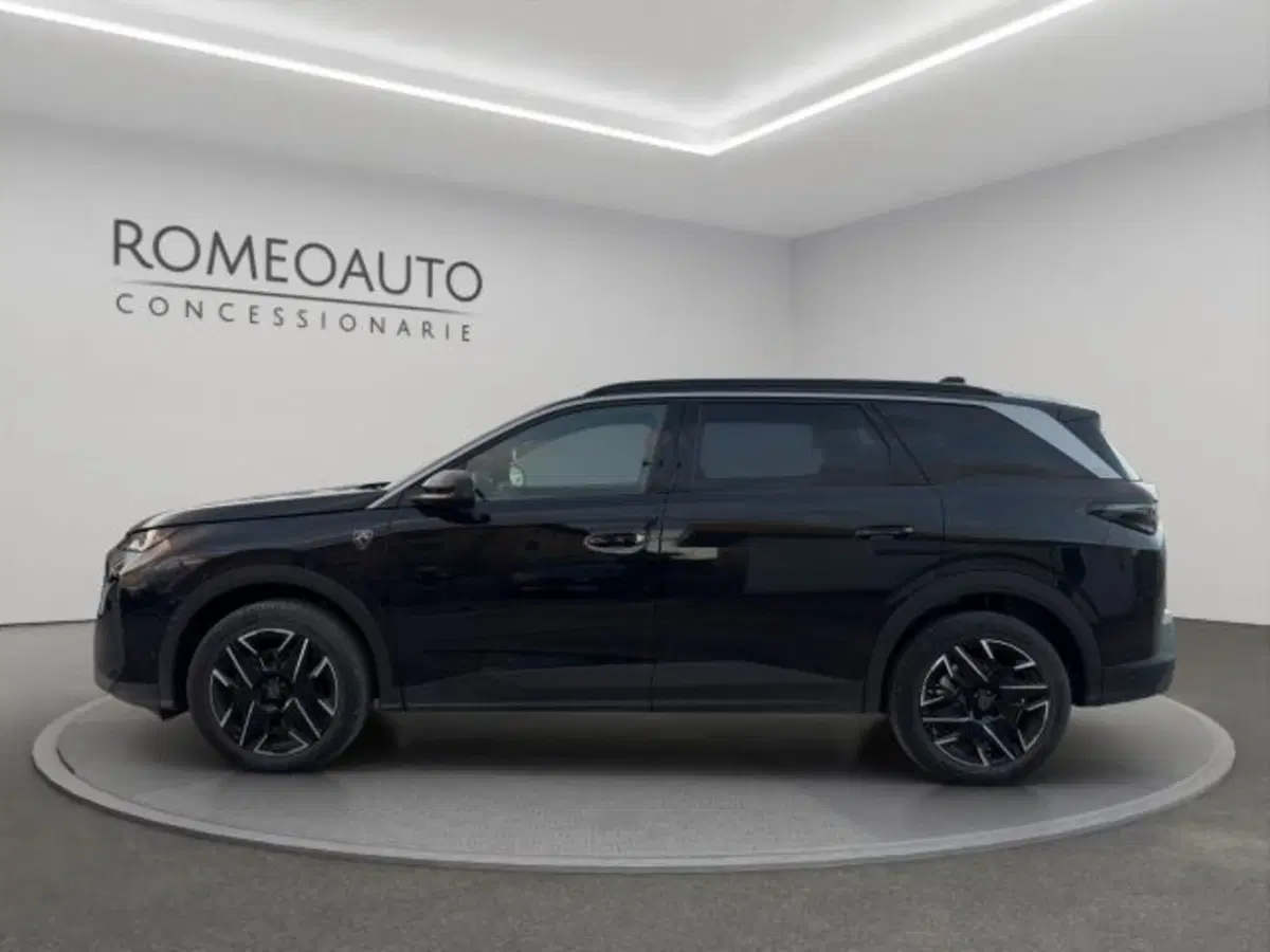 Peugeot 5008 nuova a Perugia (2)
