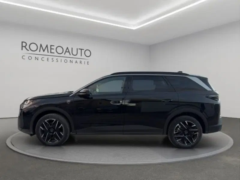 Peugeot 5008 nuova a Perugia (2)