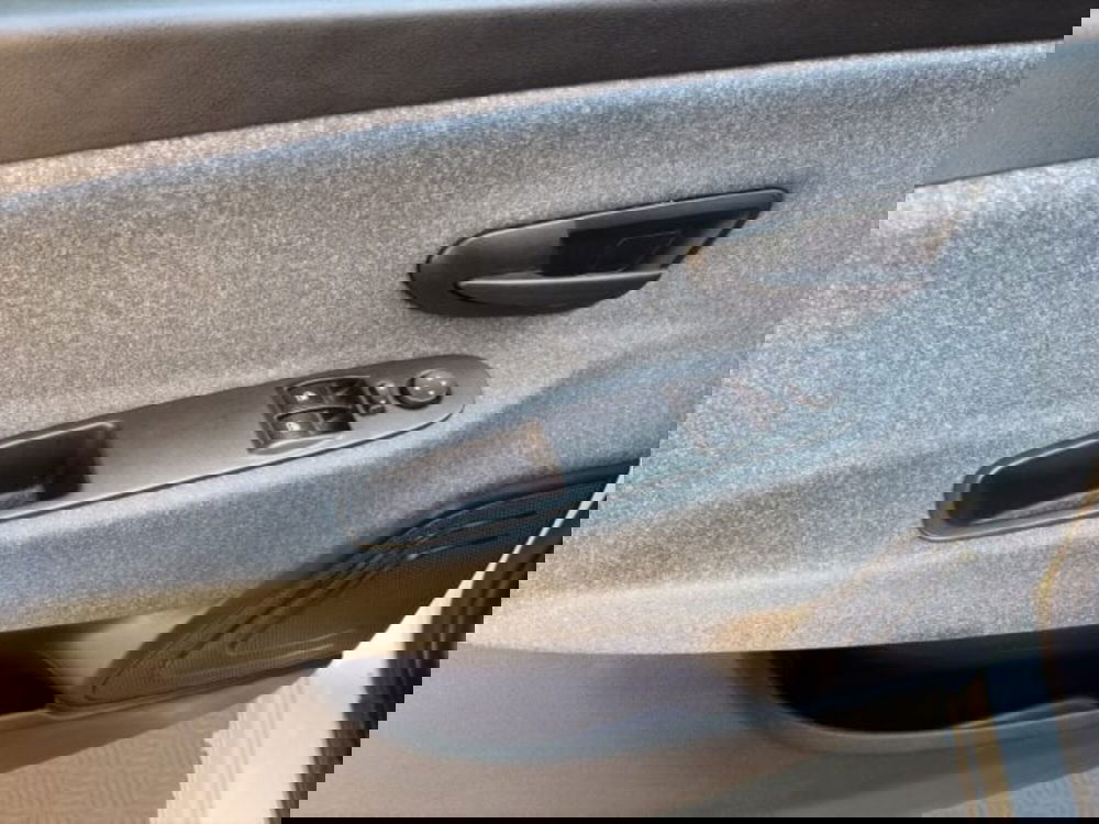 Lancia Ypsilon usata a Perugia (18)