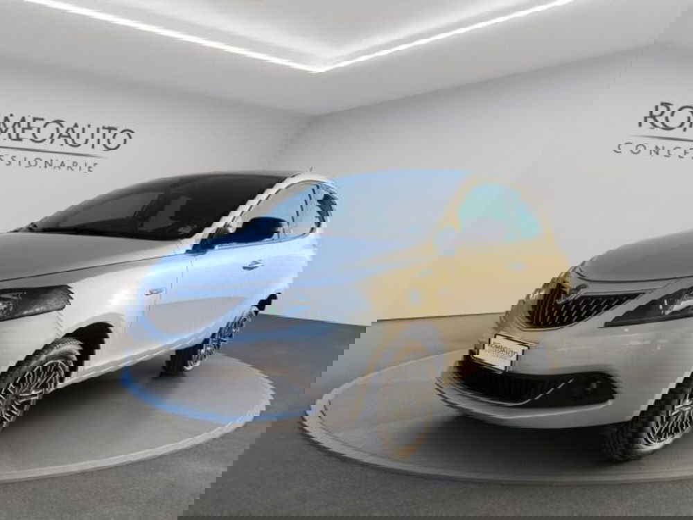 Lancia Ypsilon usata a Perugia (2)