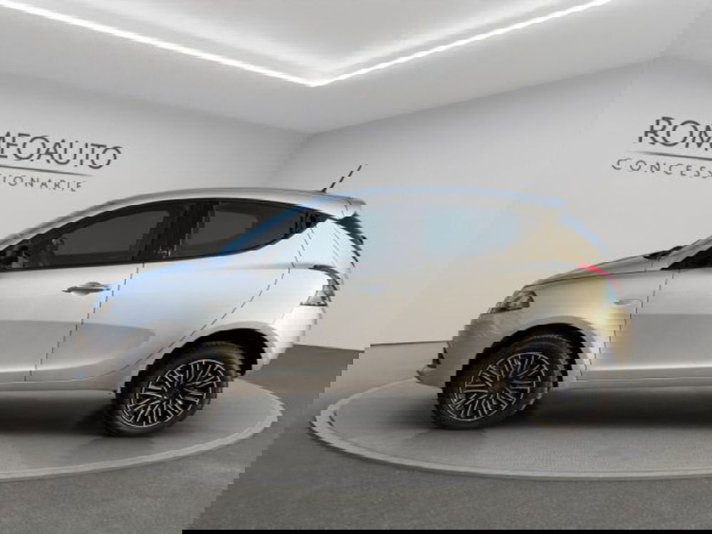 Lancia Ypsilon usata a Perugia (3)