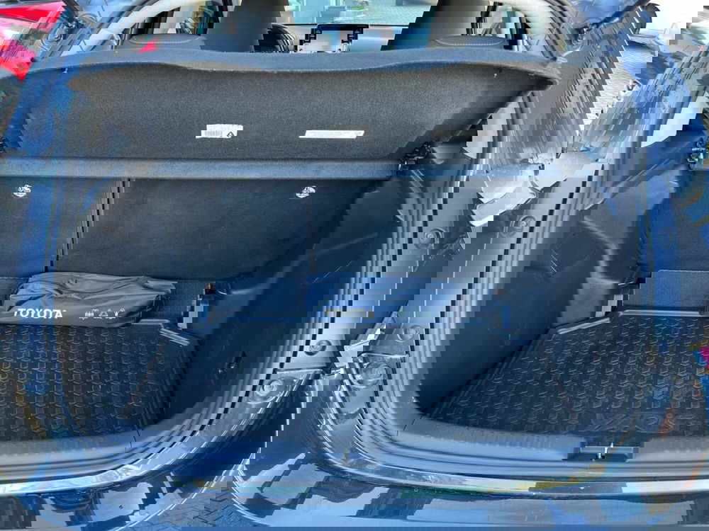 Toyota Yaris usata a Lecco (13)