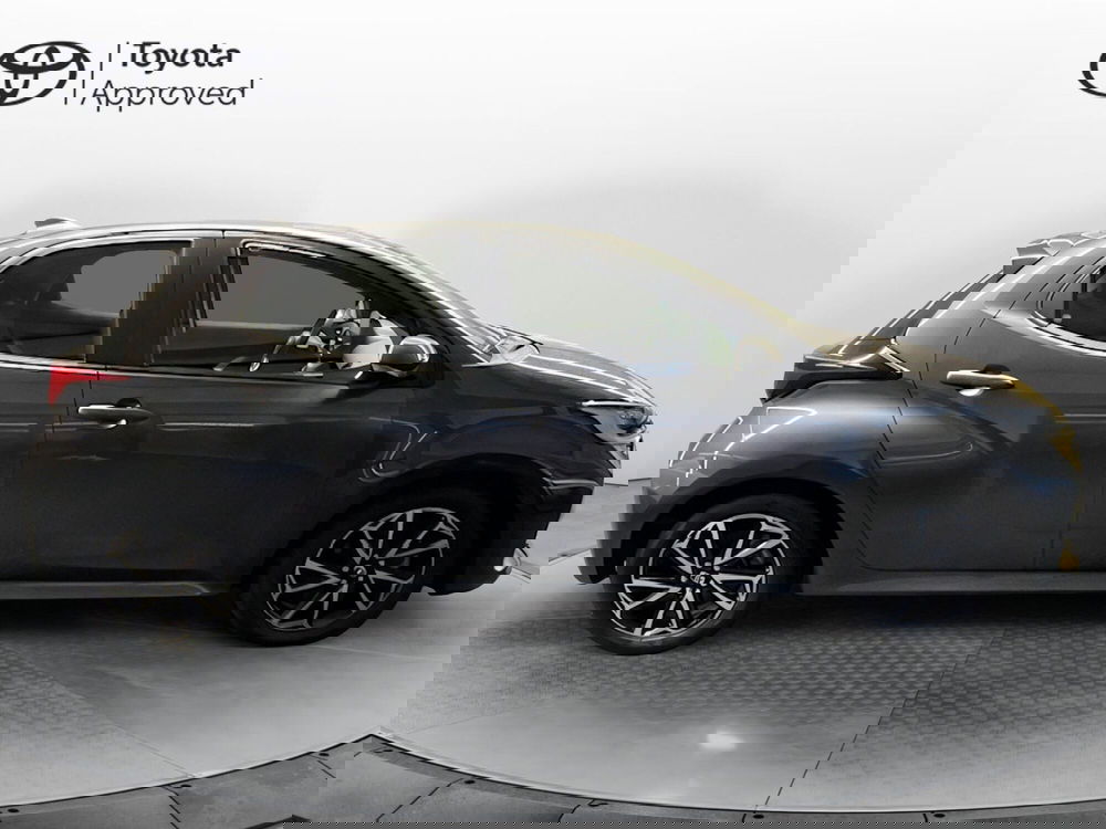 Toyota Yaris usata a Como (12)