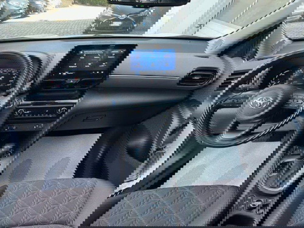 Toyota Yaris Cross usata a Como (7)