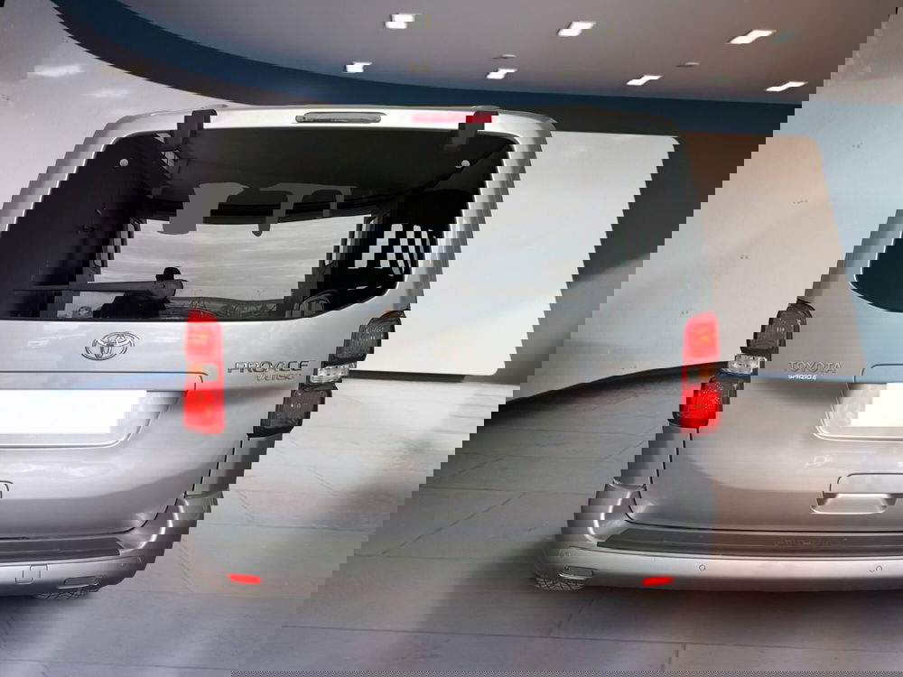 Toyota Proace Verso usata a Torino (5)