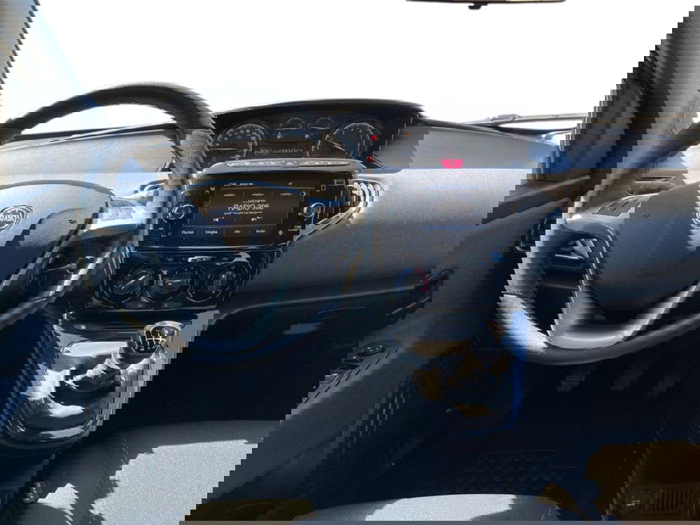 Lancia Ypsilon usata a Torino (11)