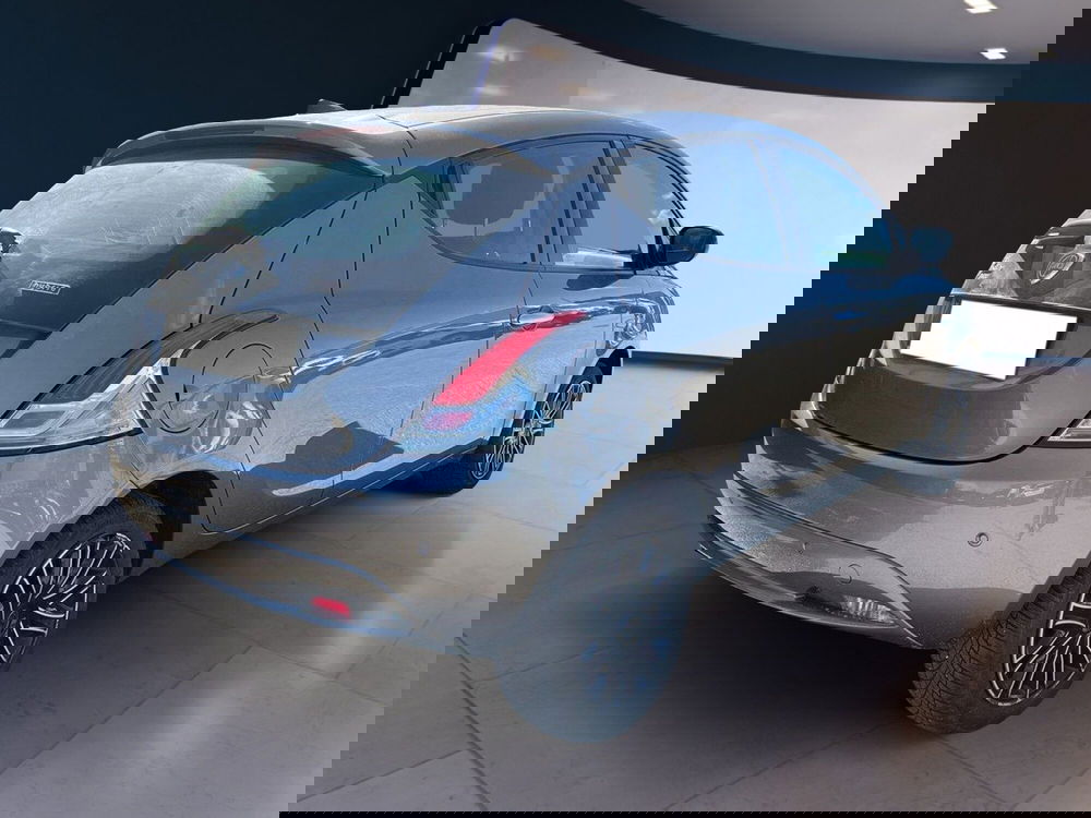 Lancia Ypsilon usata a Torino (4)