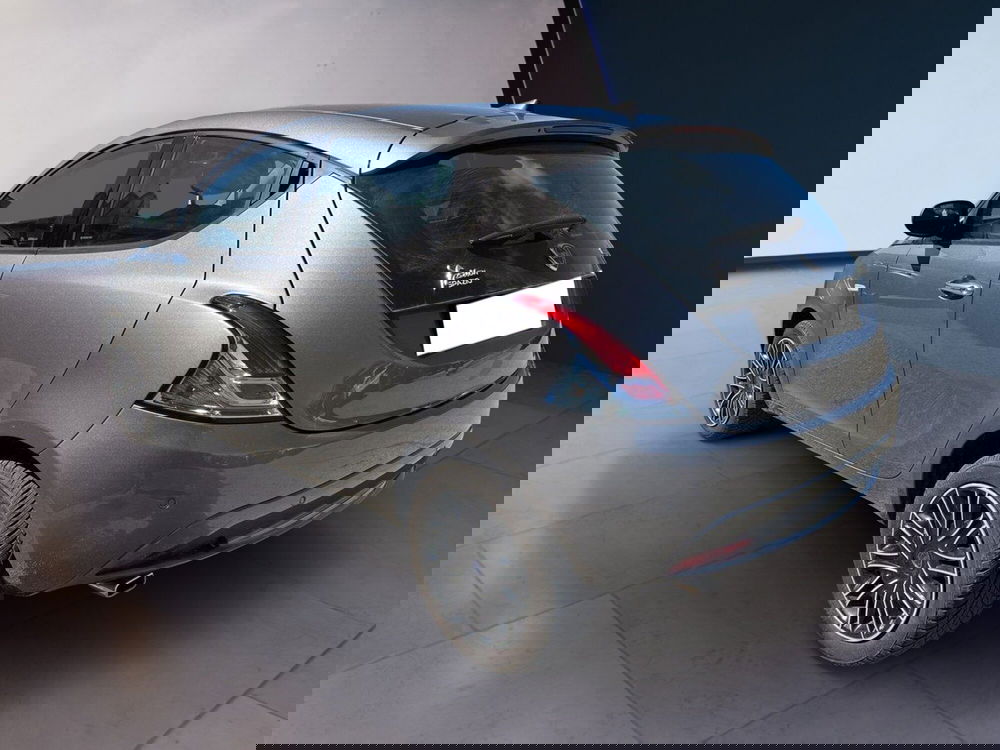 Lancia Ypsilon usata a Torino (5)