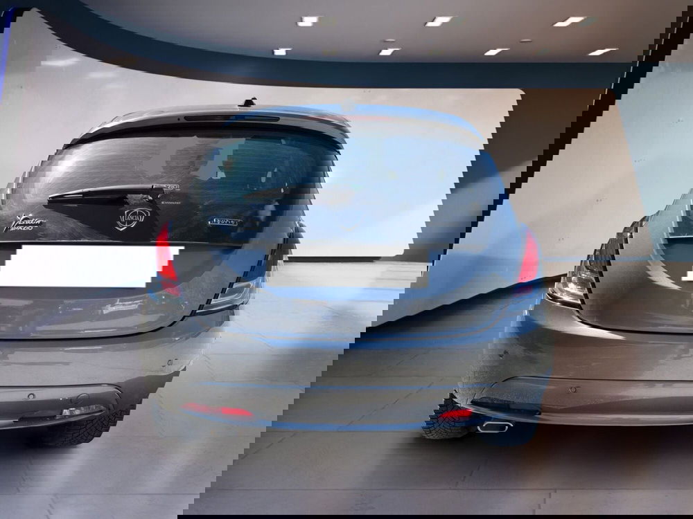 Lancia Ypsilon usata a Torino (6)