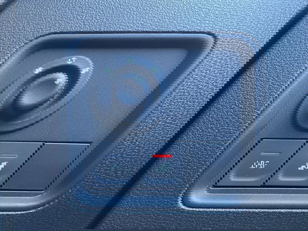 Dacia Duster usata a Monza e Brianza (8)