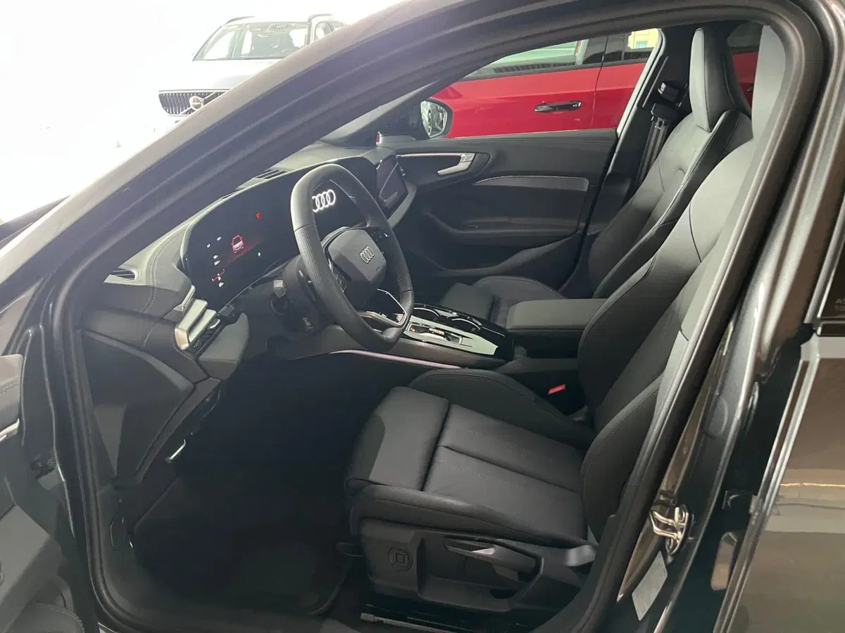 Audi A5 Avant nuova a Milano (13)